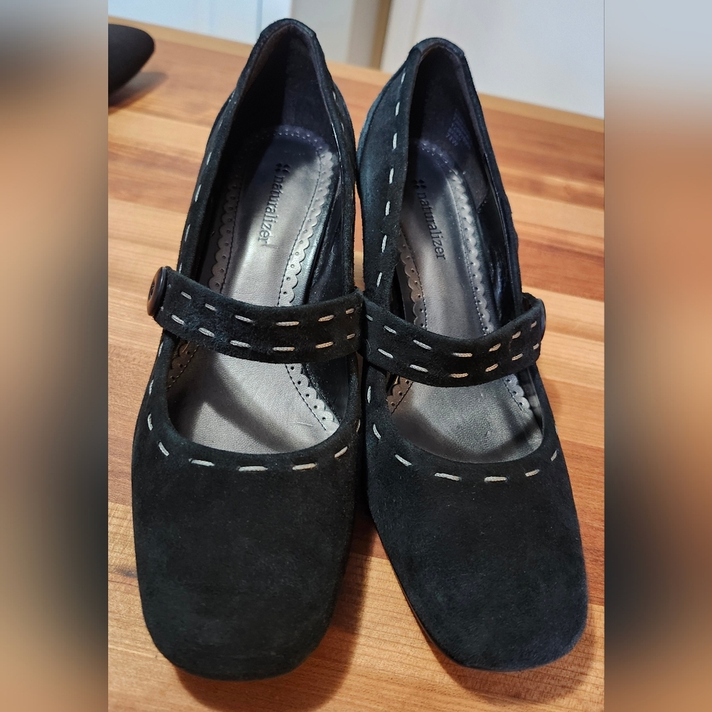 Naturalizer Black Suede Mary Jane Pumps. Price Is Firm